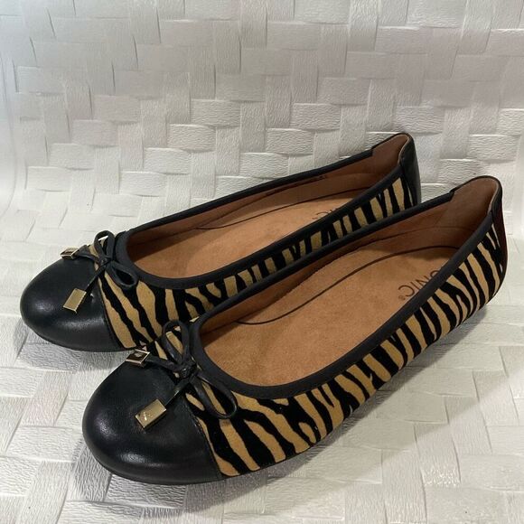 Vionic Minna Tiger Ballet Flats, Women's Size 7,5 Black/Tan, New, MSRP $119.95‎ - Picture 1 of 10